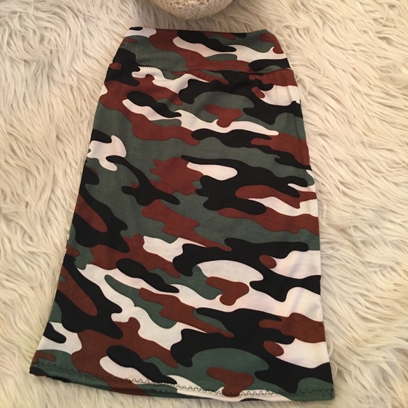 Camo bow headband and skirt set - Picture 2 of 2